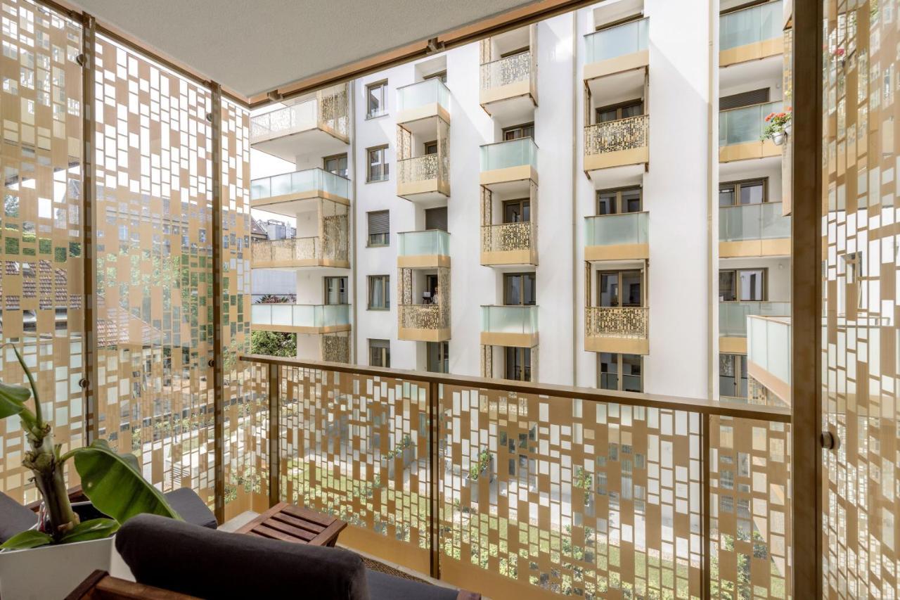 Walnut Tree Apartment Budapeste Exterior foto