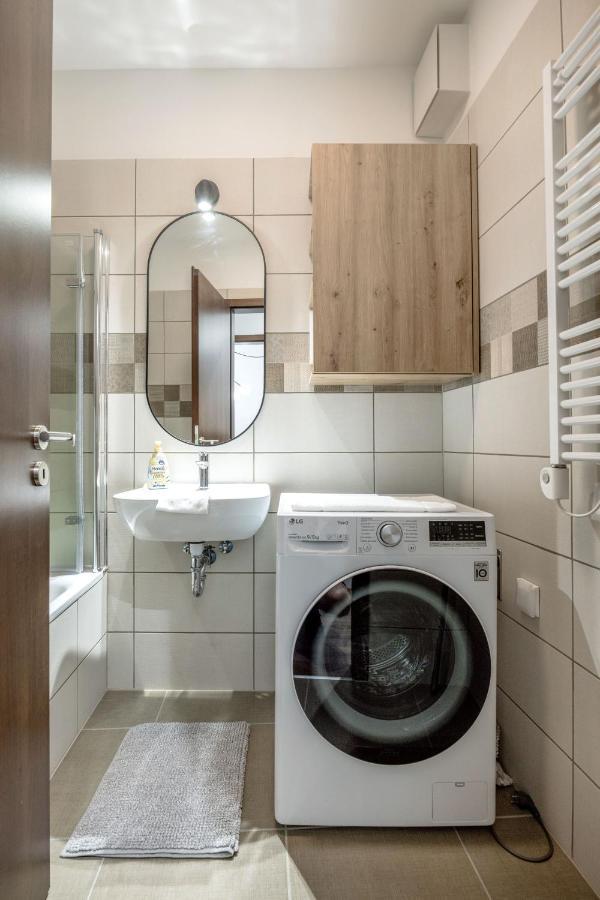 Walnut Tree Apartment Budapeste Exterior foto